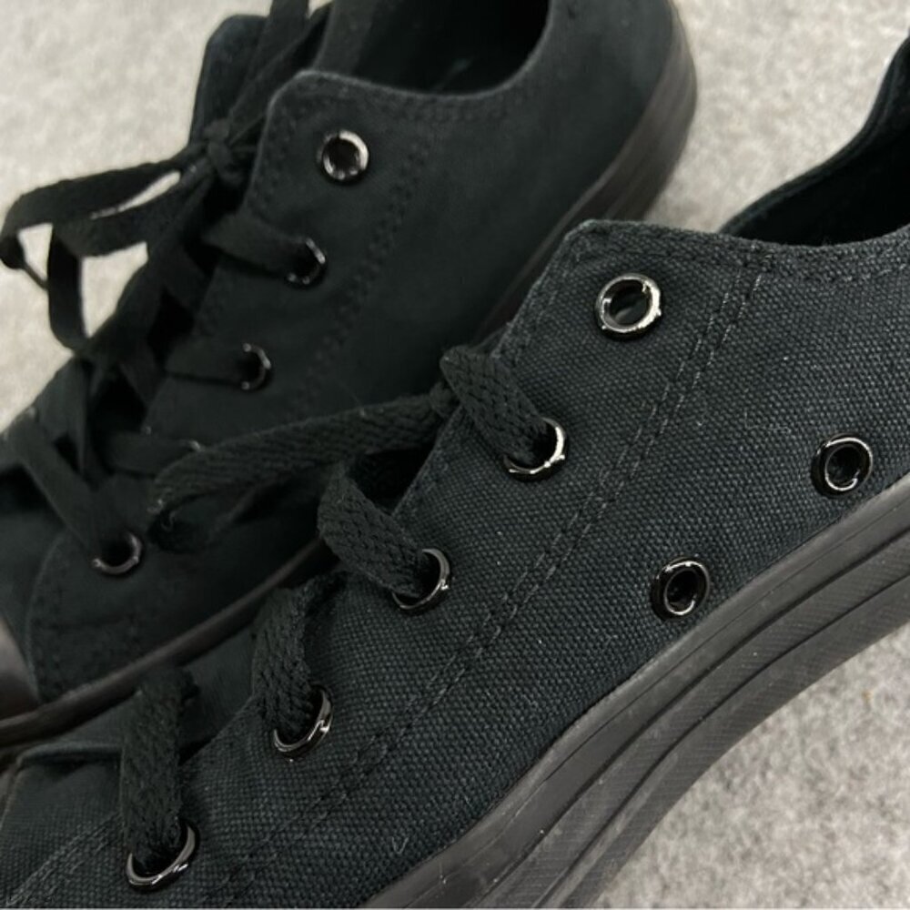 Converse Classic Monochrome Junior Black Low Top Sneakers US Size 3 - Picture 11 of 12